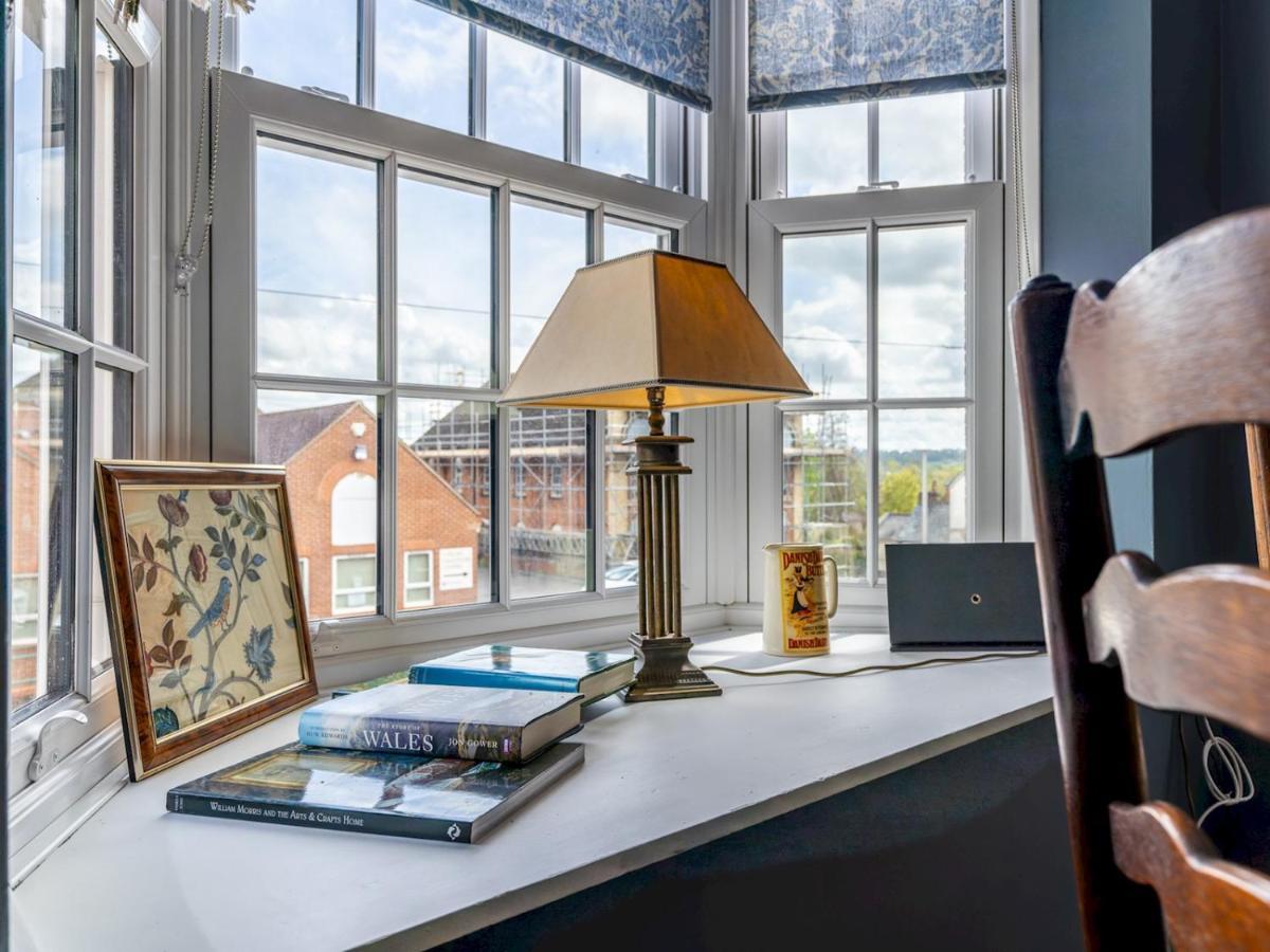 Pass The Keys The William Morris In The Centre Of Apartment Ludlow